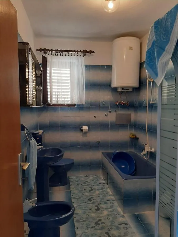 Apartments Grozdana Crikvenica 0*,